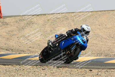 media/Mar-28-2022-Superbike Trackdays (Mon) [[b8603d0f67]]/Open Track Time/Turn 12/